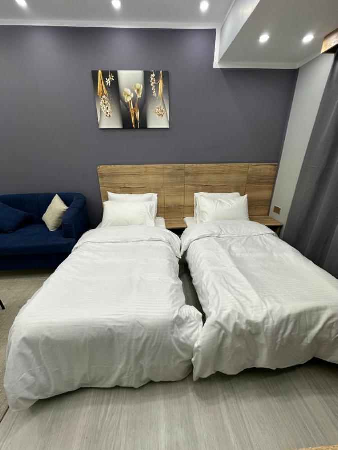 Blue Rose Hotel Al Amarat Εξωτερικό φωτογραφία